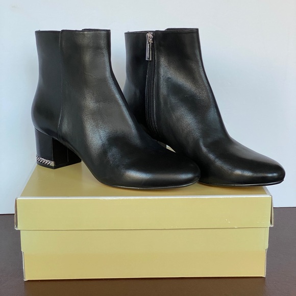MICHAEL KORS Sabrina Chain Heel Bootie Leather 6.5 - Picture 3 of 11